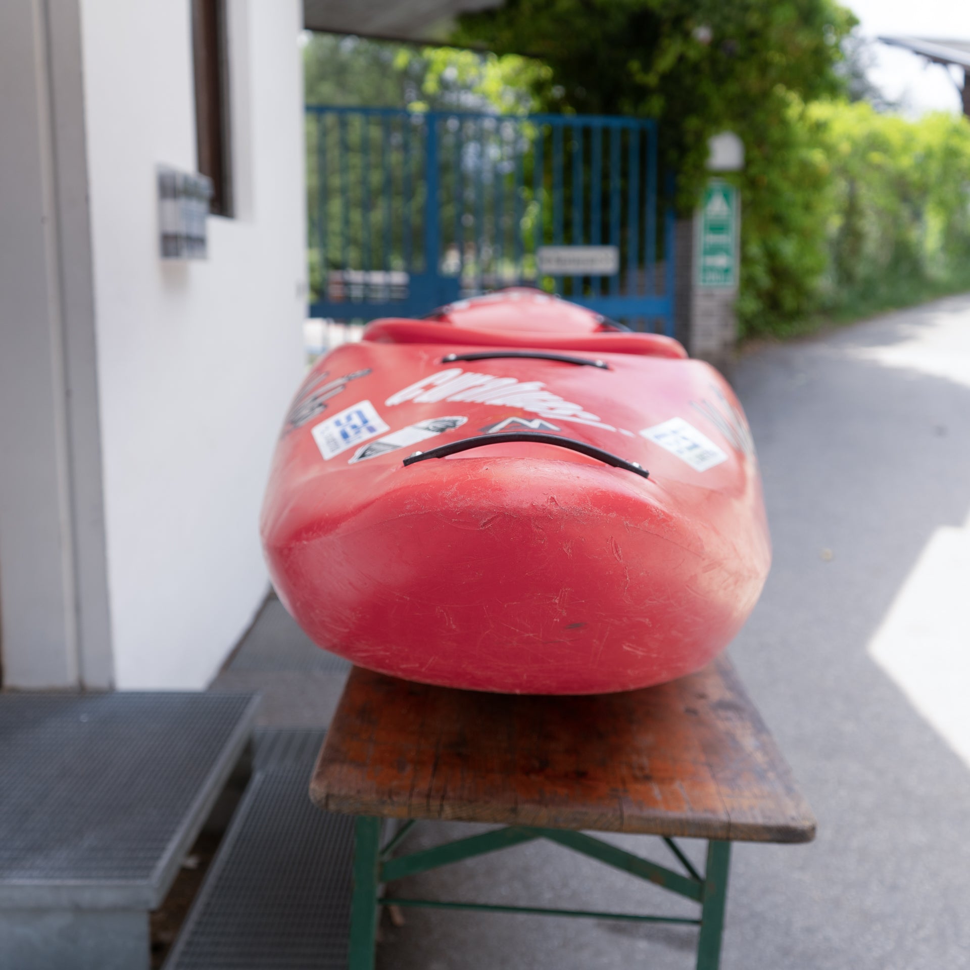 Waka Gangsta rot gebraucht - s2s.at